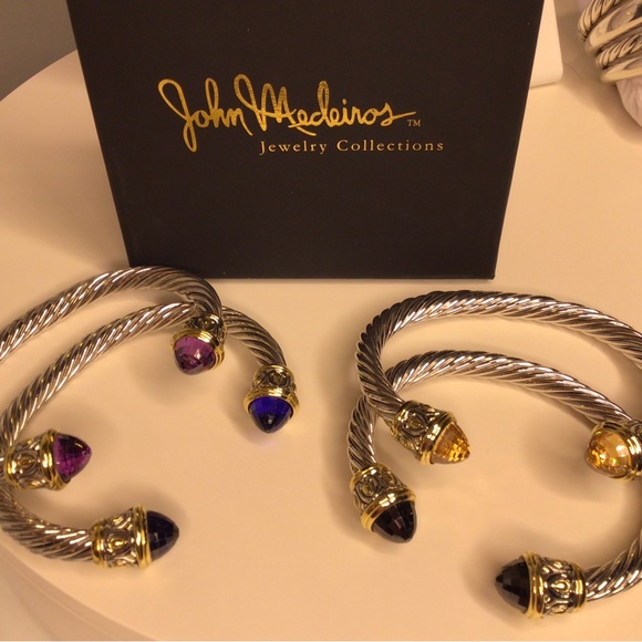 VINTAGE JOHN MEDERIOS LARGE WIRE CUFF BRACELET. CHAMPAGNE COLOR. RETIRED PIECE - Picture 2 of 2